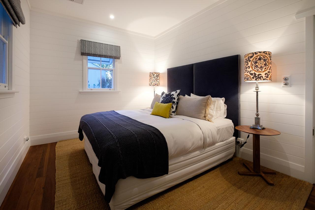 Goonoo Goonoo Station Hotel Tamworth Kültér fotó A bedroom at the hotel